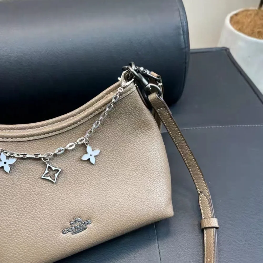 Coach bag - Picture 4 of 7